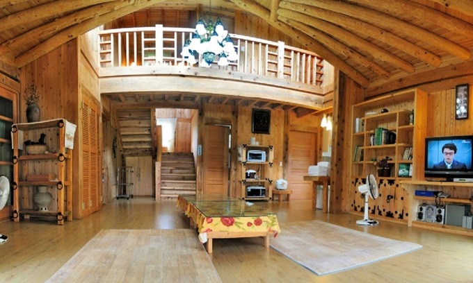 Pyoseon House | Family-Friendly Jeju Sannaedeul Pension with Kitchen Access