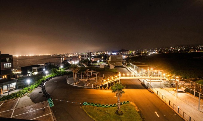 Aewol House | Oceanfront Retreat: Jeju the Sky and the Earth Awaits