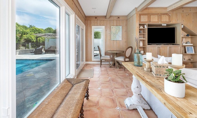 Jekyll Island House | Beautiful Jekyll House with Oceanfront Views and Kitchen