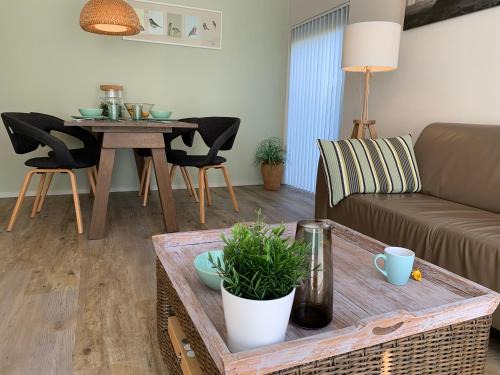 Havelte Apartment | Adults Only Retreat at Jelly's Hoeve - Guest Rated 8.7