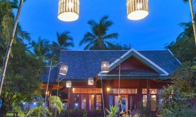 Champasak Hotel | Jenda: Scenic Views with Family-Friendly Amenities