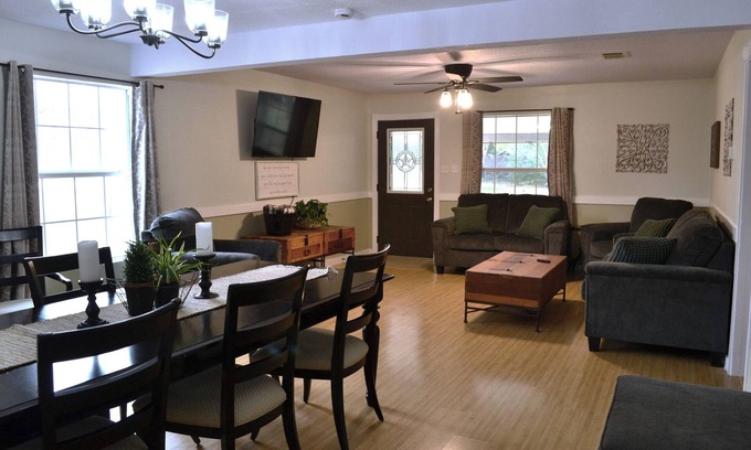 Nolanville House | Jenkfarm GetawaynCentral Texas
