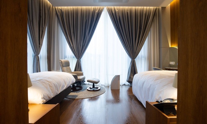 Jeonju Hotel | Experience Jeonju Tourist Hotel Kkotsim with Family-Friendly Amenities