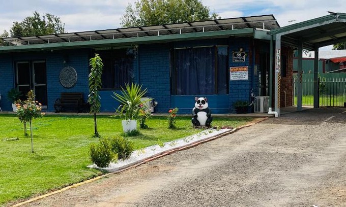Jerilderie House | Pet-Friendly Jerilderie BNB with Top Guest Ratings