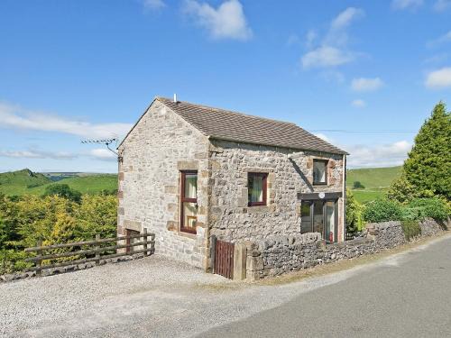 Earl Sterndale House | Guest Favorite: Jerusalem Cottage - Ideal for Families!