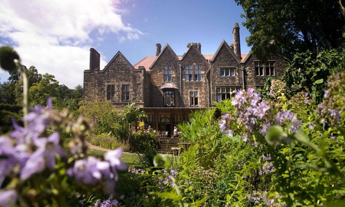 Jesmond Hotel | Discover Jesmond Dene House: 4-Star Escape with Dining