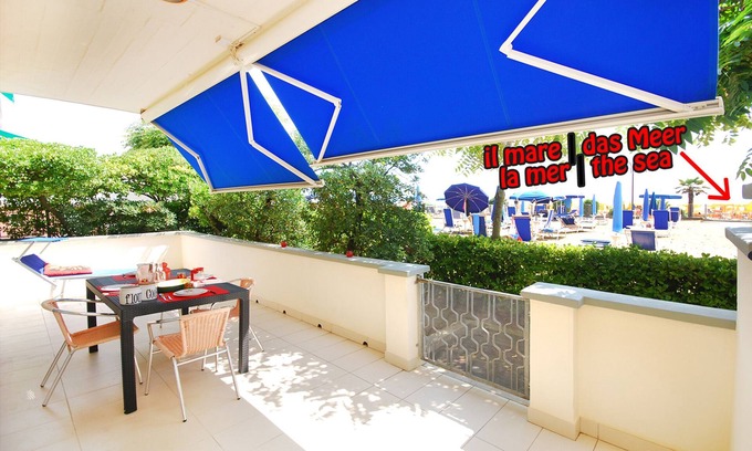 Lido di Jesolo Apartment | Seafront Apartment in Jesolo Lido: Guest Rated 9.8/10