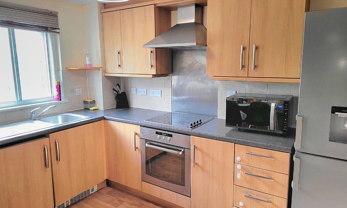 East Dunstable Apartment | Family-Friendly Jessie 2-Bed Apartment in Luton Dunstable