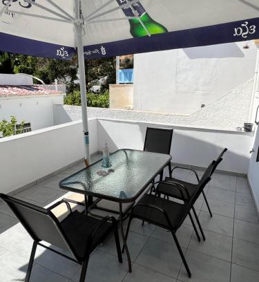 Kini House | Oceanfront Jet Apartment near the Beach - Guest Rated 9.5