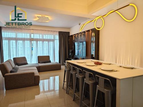 Tebrau House | Experience JettBros D' Amore Paradiso @Mount Austin JB