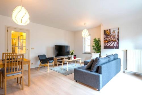 Jette Apartment | Family-Friendly Jette Expo Duplex Residence: A 4-Star Retreat