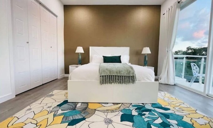 Gambier Condo | Experience Jewel by the Sea: Perfect for Families, Rated 10/10