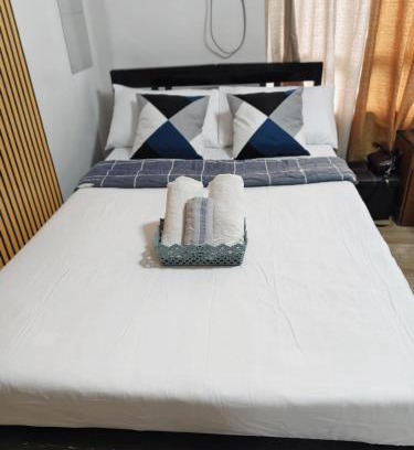 Bantud Hacienda Apartment | Jhady's Suites at Mesavirre Garden Residences