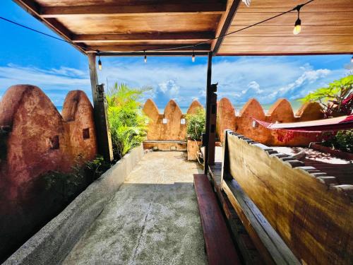 Gangkou Bed & Breakfast | Pet-Friendly Kenting Afei Surf Hostel with Breakfast Included