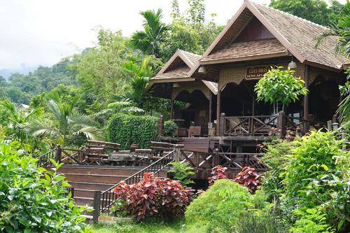 Mae Rim Cabin | Discover Jiang Lha Lanna Homestay: Rated 9/10 & Family-Friendly