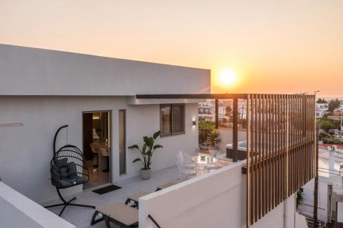 Faliraki Hotel | Experience Oceanfront Bliss at Jimmy’s Garden - Rated 9/10