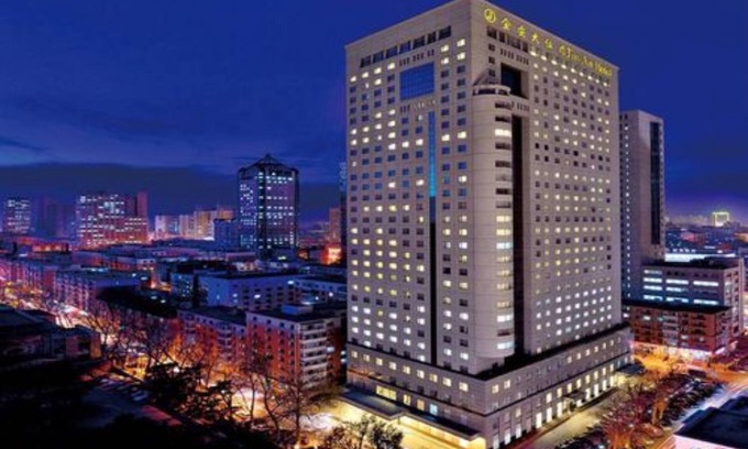 Chaoyang Hotel | Discover Jin An Hotel: Top-Rated with Pool & Spa Access