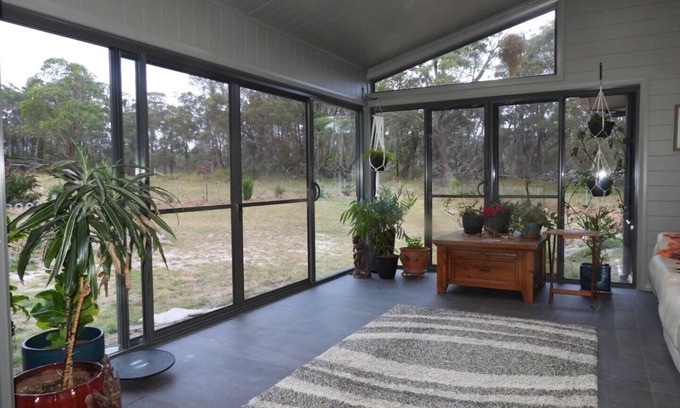 Dundee House | Explore Nature at Jindalee Offgrid Rural Home