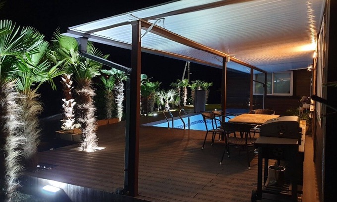 Kiru-ri House | Relax at Jindo Brown Guest House with Pool & Hot Tub