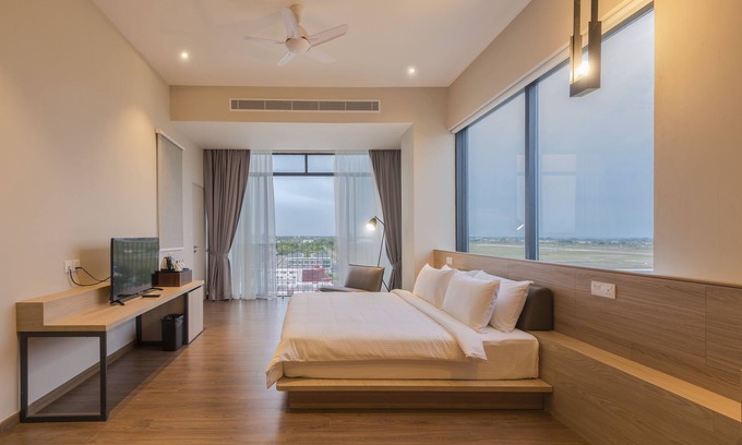 Piasau Hotel | Discover Jinhold Hotel & Serviced Apartment in Miri