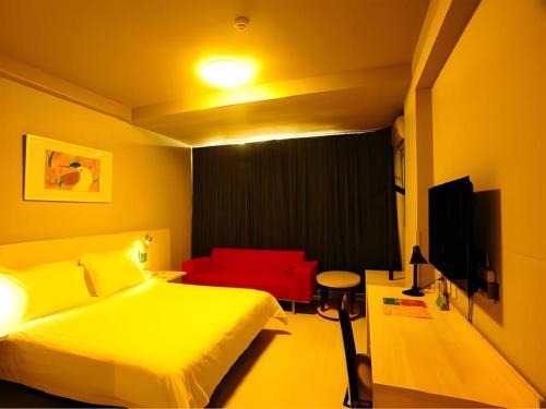 Lixia District Hotel | Discover Jinjiang Inn JiNan Near Daminghu Scenic Area