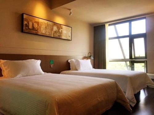 Pudong Hotel | Family-Friendly Retreat at Jinjiang Inn Select Shanghai