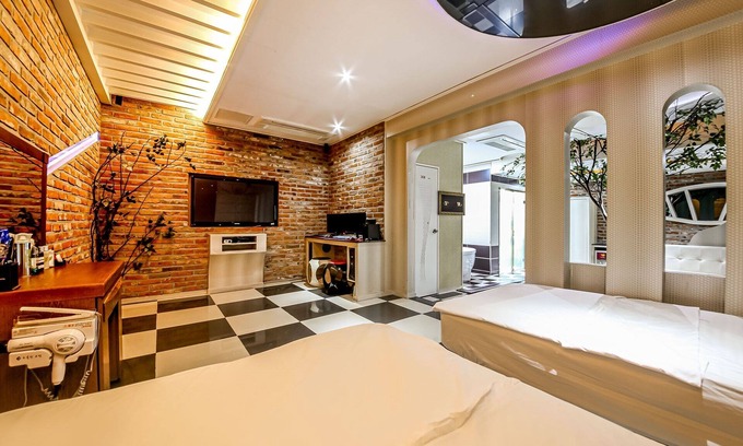 Chinju Hotel | Eco-Friendly Stay at Jinju Hotel Sheja - Family Friendly