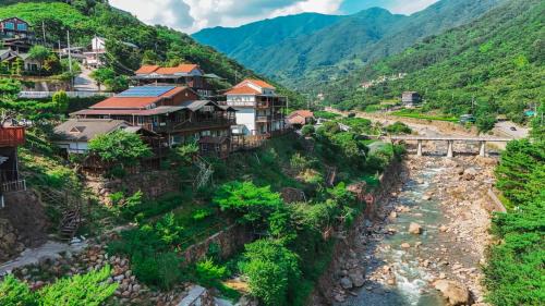 Gurye House | Pet-Friendly Jirisan One Night Two Days Pension with Hot Tub