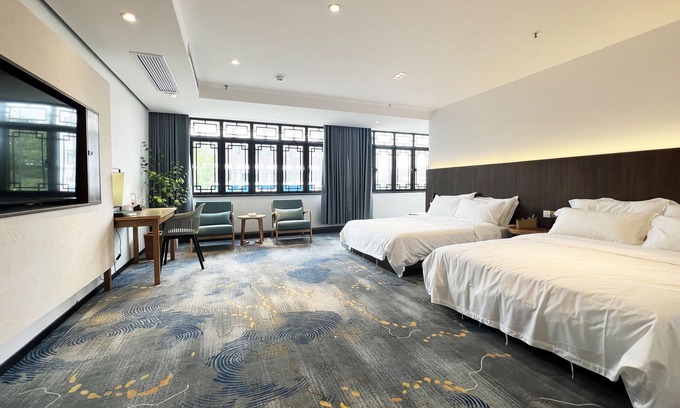 Changshu Bed & Breakfast | Explore Jiu Shu Feng Wu Mei Shu Guan Hotel with Breakfast
