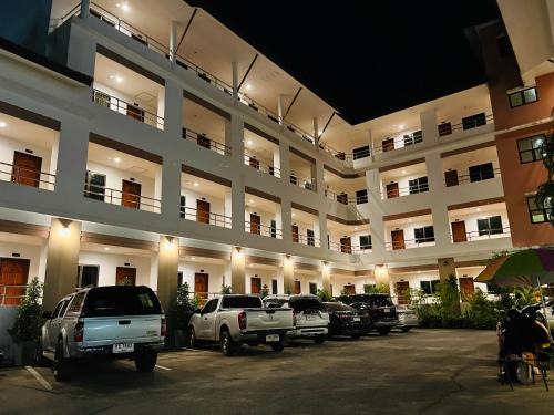 Khon Kaen Hotel | Family-Friendly Stay at JJ Palace with Great Reviews!