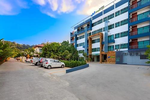 Ratsada Apartment | Welcoming JJ Residence in Phuket Town with Great Amenities