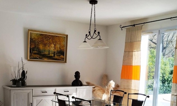Signes House | Enchanting Jjflo Cadre Champêtre with Private Pool & More