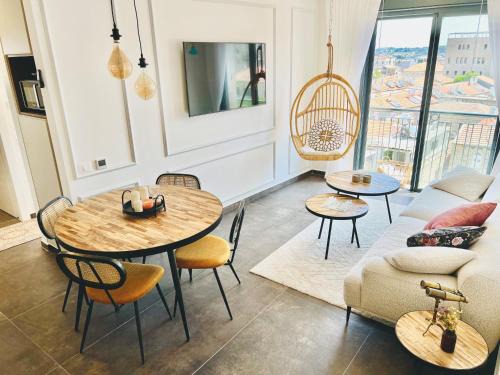 Jerusalem Apartment | Family-Friendly Stay at JLM Market Suite for Your Getaway