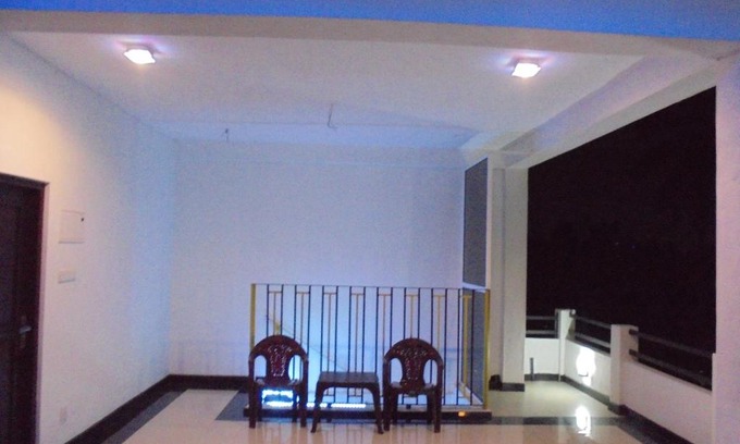 Negombo Hotel | Budget-Friendly JMF Hotel with Kitchen & Breakfast Options