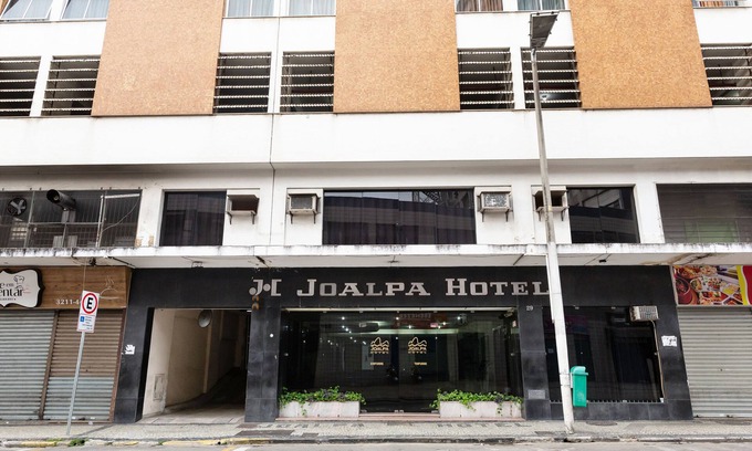 Centro Hotel | Cozy Joalpa Hotel Juiz de Fora with Pool & Family Amenities