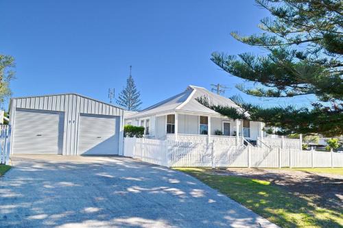 South West Rocks House | Joanna Cottage: Family-Friendly Retreat with Great Reviews