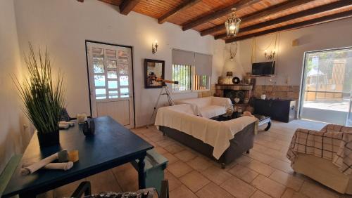 Agios Matthaios House | Seaside Escape at Joanna-Thanos Beachfront Holiday Home