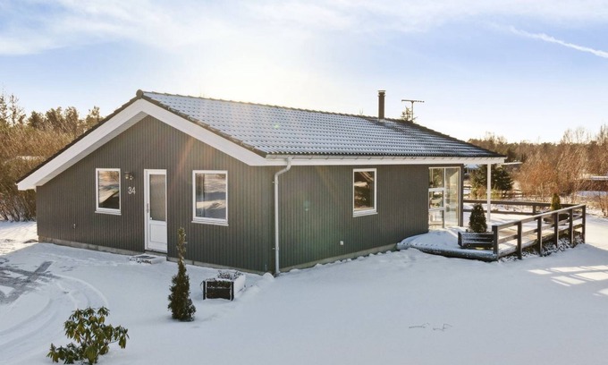 Øksenmølle House | Beachside Retreat "Joar" with Spa & Ocean Views