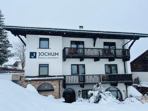 Fiss Hotel | Family-Friendly Jochum Hotel Garni with Hot Tub Access