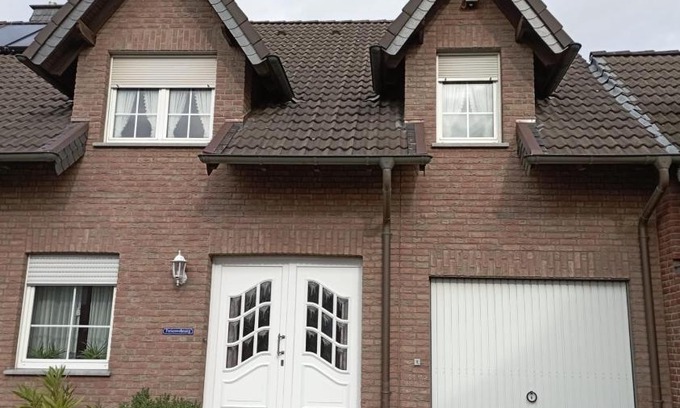 Waldfeucht Apartment | Exceptional JoHa14Haaren: Family-Friendly Retreat