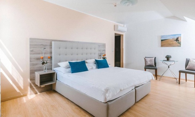 Illmitz House | Comfortable Stay at Hotel Johannes-Zeche with Breakfast