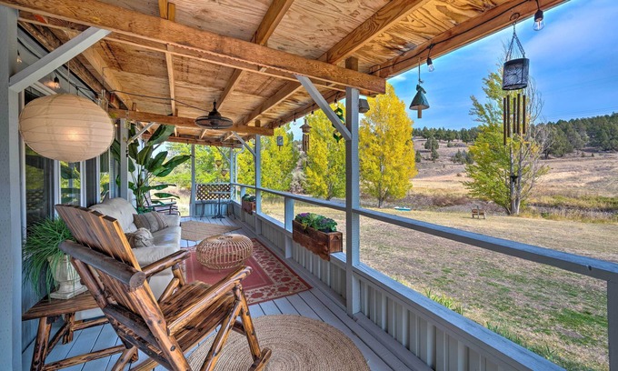 John Day House | John Day Lakehouse: Perfect Outdoor Escape with Spa & Views
