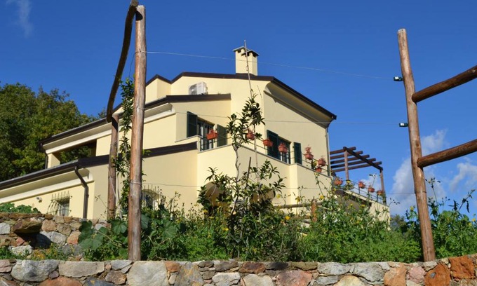 Calice Ligure Bed & Breakfast | Experience Joie de Vivre: Perfect for Families and Pets