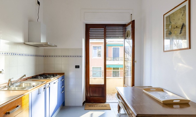 Albaro Apartment | Family-Friendly Altido Apartment Near Beautiful Beaches