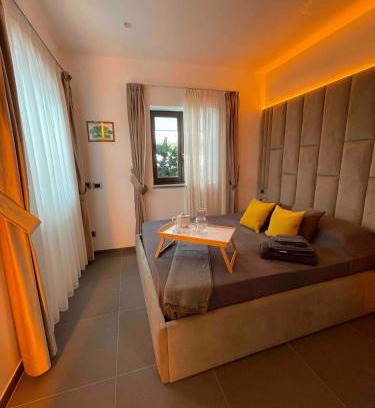 Monti Villa | Elegant Villa Retreat in the Heart of Rome - Pet Friendly
