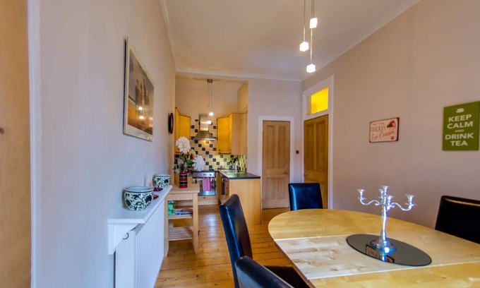 Marchmont Apartment | Inviting 3-Bedroom Retreat Steps from Old Town Attractions
