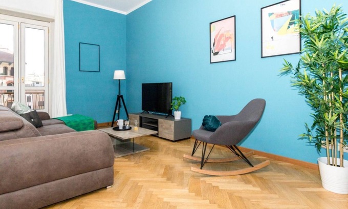 Milan Centre Apartment | ALTIDO Family Apartment for 7 near San Lorenzo Columns