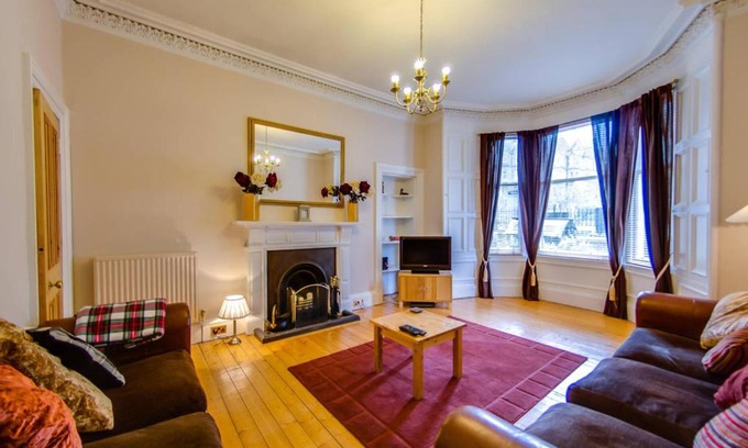 Marchmont Apartment | Discover JOIVY: Modern 3-Bed Flat Near Meadows & Old Town