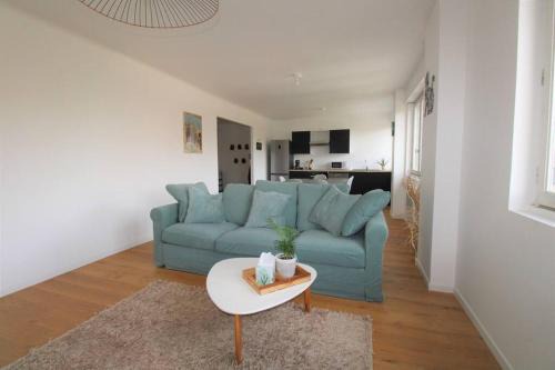 Lay-Saint-Christophe Apartment | Peaceful Apartment with Family & Pet-Friendly Amenities