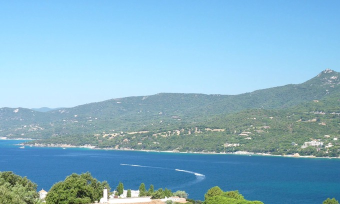 Viggianello Apartment | Serene Studio with Panoramic Sea View, Steps from Beach